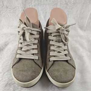 Taos Star Brown Lace-Up Fabric Sneakers  Women’s Size 6.5